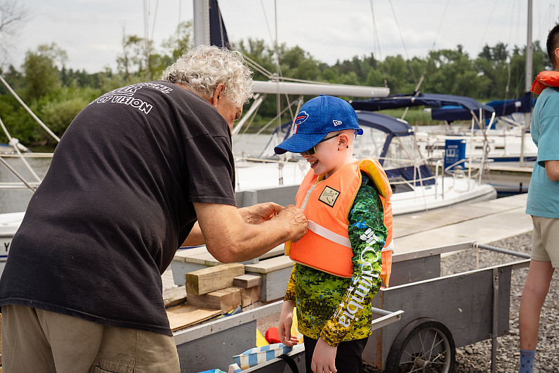 Camper preparing to sail at the Brockport Yacht Club