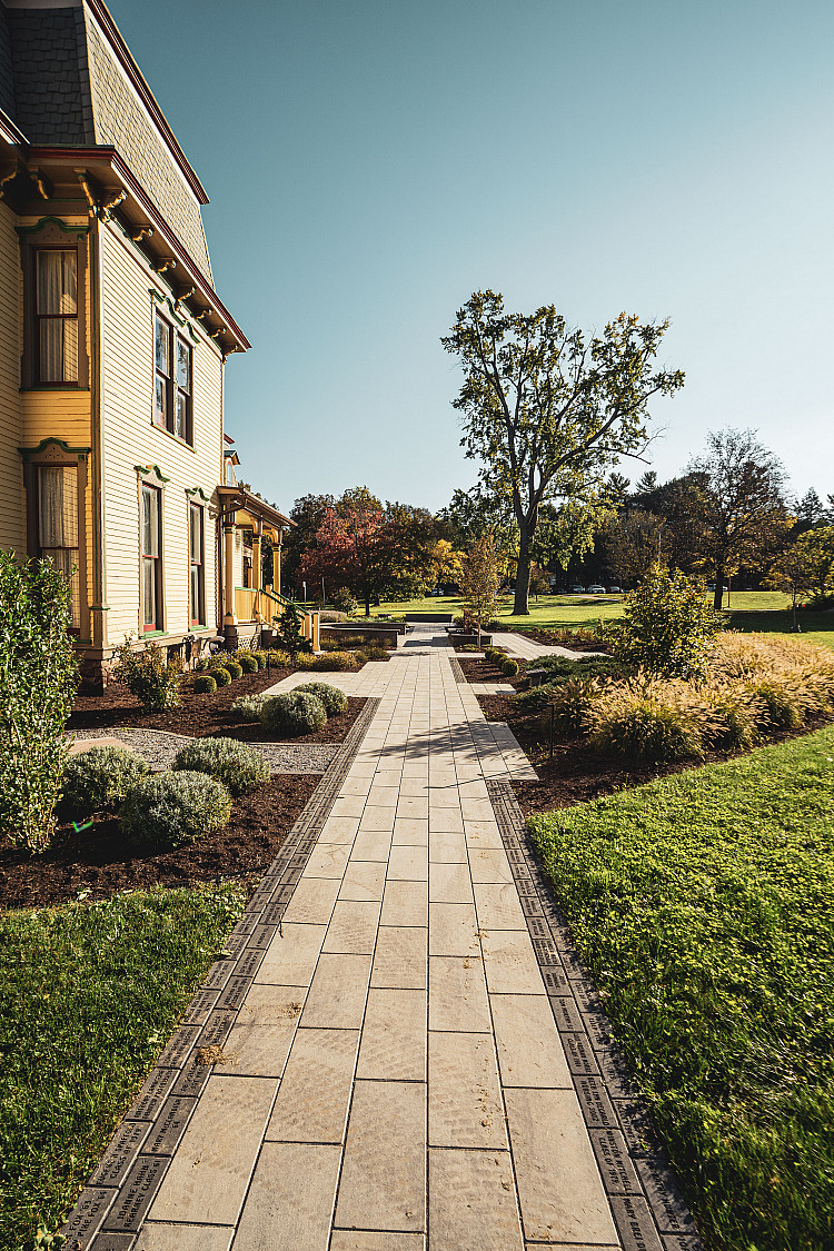Walkway outside Alumni House