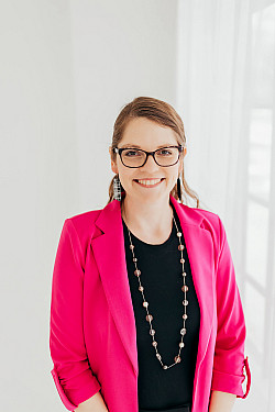 Dr. Ashton Raduns 